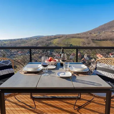 Premium Sustainable Mecsek Reindeer * Hosszuheteny